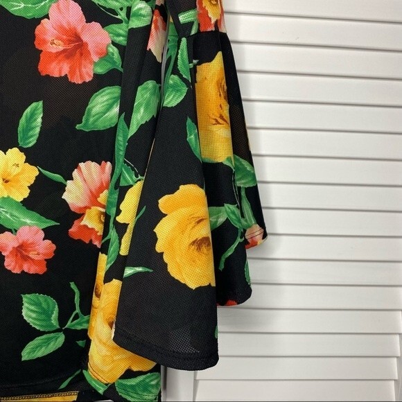 Vintage Willy Jay's Floral Rose Print Blouse with Flutter Sleeves Size S - Picture 5 of 11